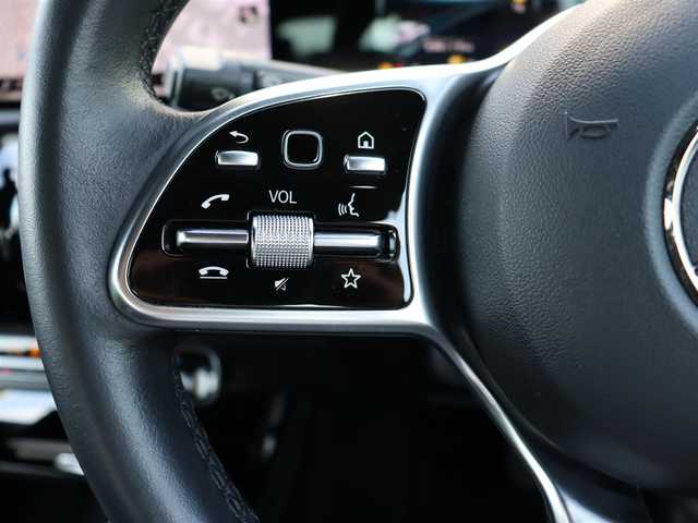 メルセデス・ベンツ ＣＬＡ２００ｄ シューティングブレーク 宮城県 2021(令3)年 3.4万km マウンテングレー ワンオーナー/純正10.25型ナビ【BT/フルセグTV】/パワーテールゲート/バックカメラ/ETC2.0/アダプティブクルーズコントロール/パークトロニック/レーダーセーフティパッケージ/・アダプティブディスタンスアシストディストロニック/・自動再発進機能/・アクティブブレーキアシスト/・緊急回避補助システム/・渋滞時緊急ブレーキ機能/・アクティブブラインドスポットアシスト/・アクティブレーンキーピングアシスト/・アクティブレーンチェンジングアシスト/・アクティブエマージェンシーストップアシスト/IC付ターボ/LEDハイパフォーマンスヘッドランプ/本革巻きステアリング/パドルシフト/合皮/ファブリックコンビシート/メモリーシート(DN席)/前席パワーシート/シートヒーター/純正18インチアルミホイール/キーレスゴー/禁煙車