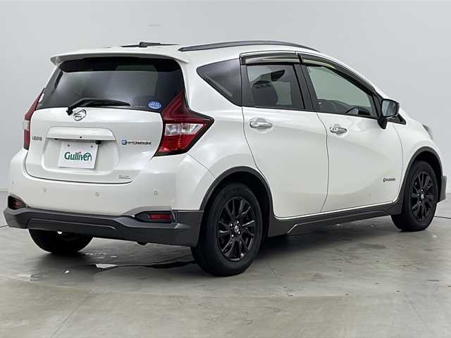 日産 ノート e-パワーX FOUR シーギアリミテッド 道央・札幌 2020(令2)年 4.9万km ブリリアントホワイトパール ・4WD/・純正ナビ&CD&DVD&BT&AUX&フルセグTV/・全方位カメラ/・インテリジェントエマージェンシーブレーキ/・踏み間違い衝突防止アシスト/・車線逸脱警報/・ふらつき警報/・車線逸脱防止支援システム/・フロント&バックソナー/・横滑り防止装置/・純正前後ドライブレコーダー/・インテリジェントルームミラー/・ルーフレール/・純正エアロ/・2WD/4WD切替/・LEDヘッドライト/・フォグランプ/・オートライト/・オートマチックハイビーム/・スマートキー/・取扱説明書