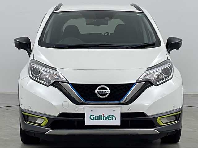 日産 ノート e-パワーX FOUR シーギアリミテッド 道央・札幌 2020(令2)年 4.9万km ブリリアントホワイトパール ・4WD/・純正ナビ&CD&DVD&BT&AUX&フルセグTV/・全方位カメラ/・インテリジェントエマージェンシーブレーキ/・踏み間違い衝突防止アシスト/・車線逸脱警報/・ふらつき警報/・車線逸脱防止支援システム/・フロント&バックソナー/・横滑り防止装置/・純正前後ドライブレコーダー/・インテリジェントルームミラー/・ルーフレール/・純正エアロ/・2WD/4WD切替/・LEDヘッドライト/・フォグランプ/・オートライト/・オートマチックハイビーム/・スマートキー/・取扱説明書