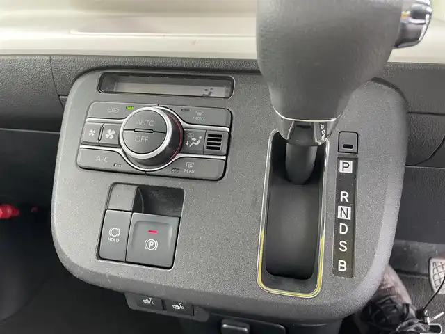 ダイハツ ムーヴ キャンバス ストライプス G 石川県 2022(令4)年 2万km シャイニングホワイトパール/サンドベージュメタリック 社外メモリーナビ/フルセグTV/バックカメラ/両側パワースライドドア/LEDヘッドライト/ドライブレコーダー/スマートアシスト/コーナーセンサー/シートヒーター/スマートキー/プッシュスタート/電動ミラー/ベンチシート/保証書