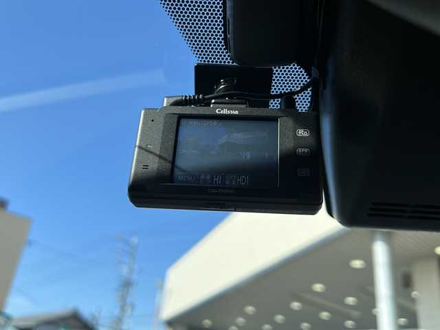 トヨタ Ｃ－ＨＲ G 愛知県 2017(平29)年 11.5万km センシュアルレッドマイカ 登録時走行距離114687キロ/純正ナビゲーション/(BT/フルセグTV/AMFMラジオ/DVD/SD)/バックカメラ/前方ドライブレコーダー/純正ETC/純正フロアマット/運転席一部パワ―シート/クルーズコントロール/スペアキー/オートマチックハイビーム/レーンキープアシスト/ウィンカーミラー/プッシュスタート/リアフォグ/純正アルミホイール/盗難防止装置/ワンオーナー/保証書/取扱説明書/整備記録簿