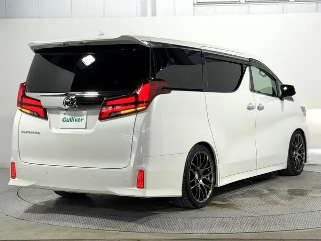 トヨタ アルファード S Cパッケージ 大阪府 2020(令2)年 2.8万km ホワイトパールクリスタルシャイン サンルーフ 黒革 純正DAナビ 後席モニター デジタルインナーミラー HKS車高調 WORK20incAW 三眼LED シーケンシャル パワーシート/ヒーター/エアコン 電動リアゲート レーダーC 衝突軽減B BSM 100V電源 置き型充電