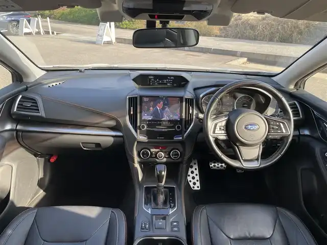 スバル インプレッサ ＸＶ 富山県 2017(平29)年 9.3万km クリスタルホワイトP ブラックレザーセレクション／/純正８インチナビ／/フルセグＴＶ／/ＤＶＤ再生／/Ｂｌｕｅｔｏｏｔｈ／/Ｂカメラ／/Ｄレコーダー／/ビルトインＥＴＣ／/レーダークルーズコントロール／/レーンキープアシスト／/前席シートヒーター／/前席パワーシート//LEDオートライト//フォグライト//コーナーセンサー