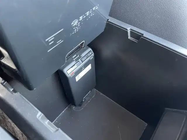 スバル インプレッサ ＸＶ 富山県 2017(平29)年 9.3万km クリスタルホワイトP ブラックレザーセレクション／/純正８インチナビ／/フルセグＴＶ／/ＤＶＤ再生／/Ｂｌｕｅｔｏｏｔｈ／/Ｂカメラ／/Ｄレコーダー／/ビルトインＥＴＣ／/レーダークルーズコントロール／/レーンキープアシスト／/前席シートヒーター／/前席パワーシート//LEDオートライト//フォグライト//コーナーセンサー