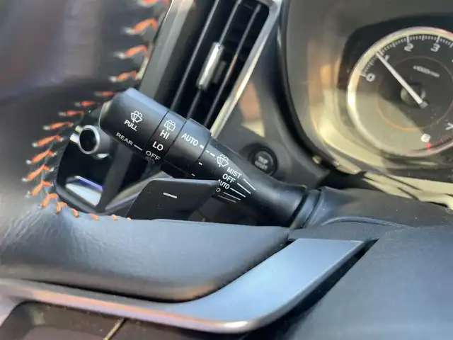 スバル インプレッサ ＸＶ 富山県 2017(平29)年 9.3万km クリスタルホワイトP ブラックレザーセレクション／/純正８インチナビ／/フルセグＴＶ／/ＤＶＤ再生／/Ｂｌｕｅｔｏｏｔｈ／/Ｂカメラ／/Ｄレコーダー／/ビルトインＥＴＣ／/レーダークルーズコントロール／/レーンキープアシスト／/前席シートヒーター／/前席パワーシート//LEDオートライト//フォグライト//コーナーセンサー