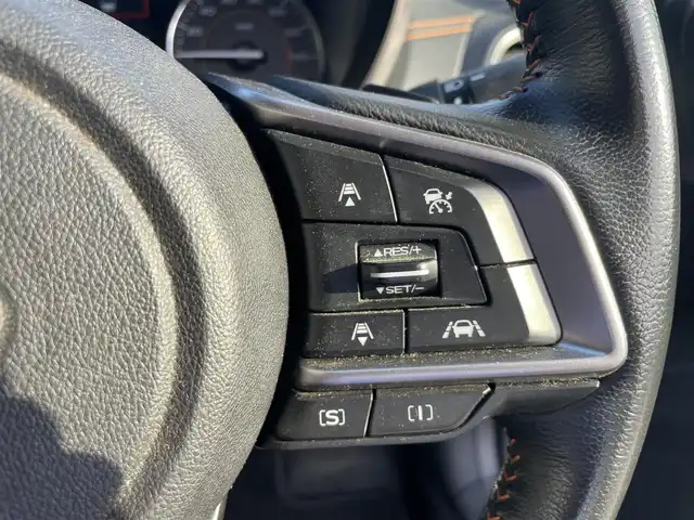 スバル インプレッサ ＸＶ 富山県 2017(平29)年 9.3万km クリスタルホワイトP ブラックレザーセレクション／/純正８インチナビ／/フルセグＴＶ／/ＤＶＤ再生／/Ｂｌｕｅｔｏｏｔｈ／/Ｂカメラ／/Ｄレコーダー／/ビルトインＥＴＣ／/レーダークルーズコントロール／/レーンキープアシスト／/前席シートヒーター／/前席パワーシート//LEDオートライト//フォグライト//コーナーセンサー