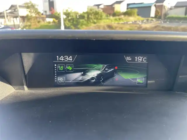 スバル インプレッサ ＸＶ 富山県 2017(平29)年 9.3万km クリスタルホワイトP ブラックレザーセレクション／/純正８インチナビ／/フルセグＴＶ／/ＤＶＤ再生／/Ｂｌｕｅｔｏｏｔｈ／/Ｂカメラ／/Ｄレコーダー／/ビルトインＥＴＣ／/レーダークルーズコントロール／/レーンキープアシスト／/前席シートヒーター／/前席パワーシート//LEDオートライト//フォグライト//コーナーセンサー