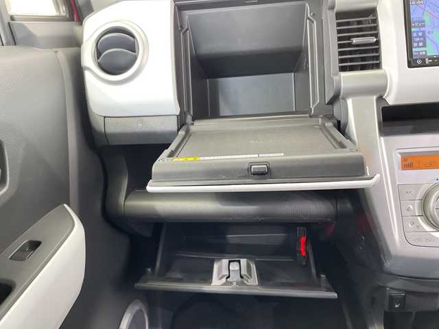 スズキ ハスラー G 栃木県 2018(平30)年 3.1万km フェニックスレッドパール/ブルーイッシュブラックパール カロッツェリアナビ/(CD/DVD/ワンセグTV/Bluetooth/SD)/バックカメラ/ETC/レーダーブレーキサポート/禁煙車/シートヒーター/アイドリングストップ/スマートキー/プッシュスタート/社外フロアマット/衝突軽減システム/横滑り防止装置