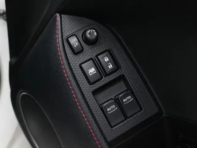 トヨタ ８６ GT 三重県 2014(平26)年 5.8万km クリスタルホワイトパール KENWOODメモリナビ・地デジTV/・DVD/CD/・Bluetooth/バックカメラ/コムテック前後ドライブレコーダー/コムテックGPSレーダー探知機/ETC/RAYS gram LIGHTS18インチアルミホイール/TRDハイレスポンスマフラーVer.R/TRDフロントスポイラー/TRDサイドスカート/TRDマフラーガーニッシュ/TRDリアトランクスポイラー/TRDエアロタービュレーター/TRDリヤウインドゥルーバー/TEIN車高調整式ダンパー/BLITZカーボンエアクリーナー/BLITZタワーバー/社外LEDテールライト/プッシュエンジンスタート/スマートキー/新車時保証書/取扱説明書