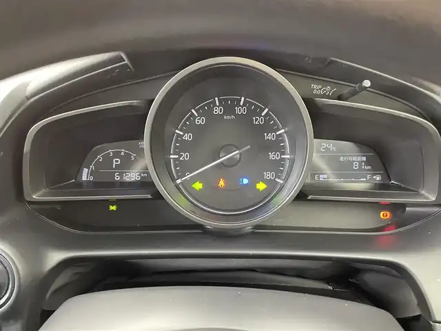 マツダ デミオ XD 群馬県 2017(平29)年 6.2万km ソニックシルバーM マツダコネクトナビ　Ｂｌｕｅｔｏｏｔｈ　バックカメラ　純正アルミホイール１５インチ　ＥＴＣ　スマートキー　プッシュスタート　スペアキー　ステアリングスイッチ　ＭＴモード付　電格ミラー　ターボ　禁煙車