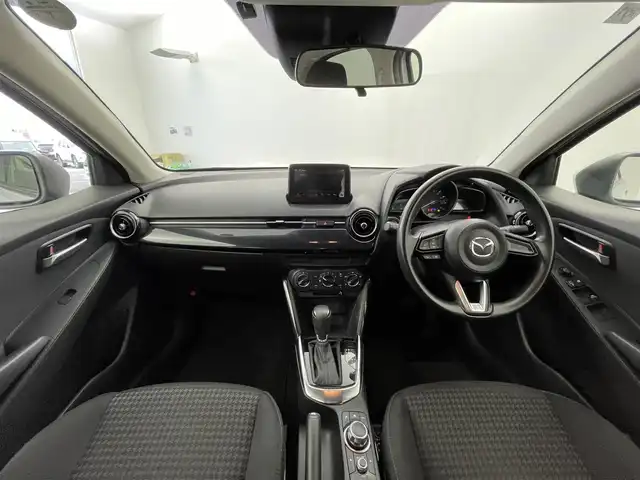 マツダ デミオ XD 群馬県 2017(平29)年 6.2万km ソニックシルバーM マツダコネクトナビ　Ｂｌｕｅｔｏｏｔｈ　バックカメラ　純正アルミホイール１５インチ　ＥＴＣ　スマートキー　プッシュスタート　スペアキー　ステアリングスイッチ　ＭＴモード付　電格ミラー　ターボ　禁煙車