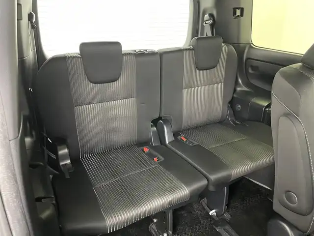 トヨタ ヴォクシー ZS 煌Ⅱ 岡山県 2019(平31)年 5.7万km ホワイトパールクリスタルシャイン 社外SDナビ/（CD/DVD/BT)/両側パワースライドドア/LEDヘッドライト/オートライト/クルーズコントロール/ETC/USB/フロアマット/純正16インチアルミ