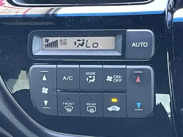 ホンダ Ｎ ＷＧＮ カスタムGSSパッケージⅡ 道央・札幌 2018(平30)年 6.8万km プレミアムベルベットパープル・パール 社外メモリーナビ/CD/DVD/BT/フルセグ/シティブレーキアクティブシステム/横滑り防止装置/クルーズコントロール/バックカメラ/ビルトインETC/アイドリングストップ/ECONモード/前席シートヒーター/ハーフレザーシート/革巻きステアリング/ステアリングリモコン/プッシュスタート/スマートキー/HIDヘッドライト/オートライト/フォグランプ/電動格納ミラー/ウィンカーミラー/純正フロアマット/ドアバイザー/スペアキー/純正エンジンスターター/社外AW付冬タイヤ積込/155/65/R14/2018年/山5mm