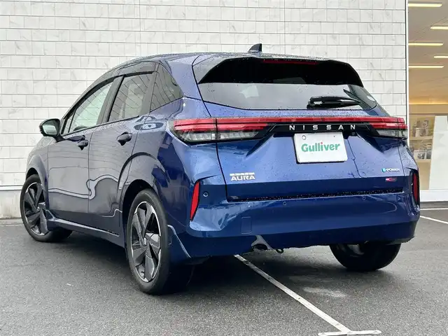 日産 オーラ G レザーエディション 静岡県 2021(令3)年 5.4万km オーロラフレアブルーパール 純正9インチナビ/　フルセグTV、Bluetooth、DVD/エマージェンシーブレーキ/アラウンドビューモニター/インテリジェントルームミラー/BSM/電動パーキングブレーキ/オートブレーキホールド/プッシュスタート/スマートキー/LEDオートライト・オートハイビーム/ETC2.0/ドラレコ/専用レザーシート/保証書/取扱説明書
