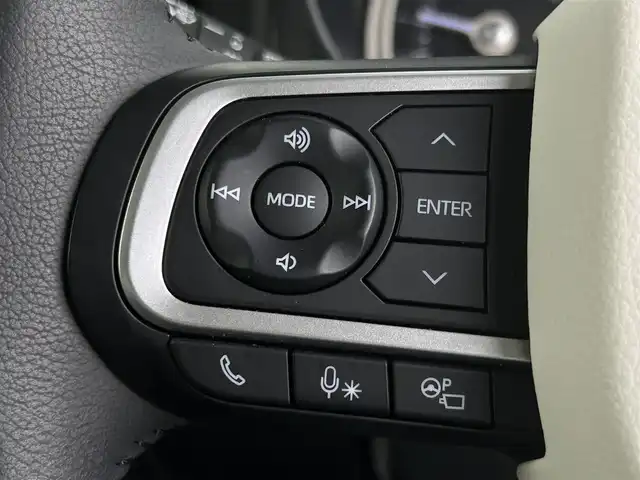 ダイハツ ムーヴ キャンバス ストライプス G ターボ 埼玉県 2024(令6)年 0.6万km シャイニングホワイトパール/レーザーブルークリスタルシャイン 純正９インチディスプレイオーディオ　Ｂｌｕｅｔｏｏｔｈ　全方位カメラ　両側電動スライドドア　シートヒーター　ＥＴＣ　ドラレコ　ウェルカムオープン機能　追従走行　スマートアシスト　置くだけ充電　ＬＥＤ
