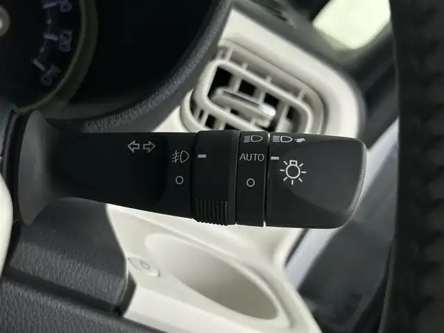 ダイハツ ムーヴ キャンバス ストライプス G ターボ 埼玉県 2024(令6)年 0.6万km シャイニングホワイトパール/レーザーブルークリスタルシャイン 純正９インチディスプレイオーディオ　Ｂｌｕｅｔｏｏｔｈ　全方位カメラ　両側電動スライドドア　シートヒーター　ＥＴＣ　ドラレコ　ウェルカムオープン機能　追従走行　スマートアシスト　置くだけ充電　ＬＥＤ