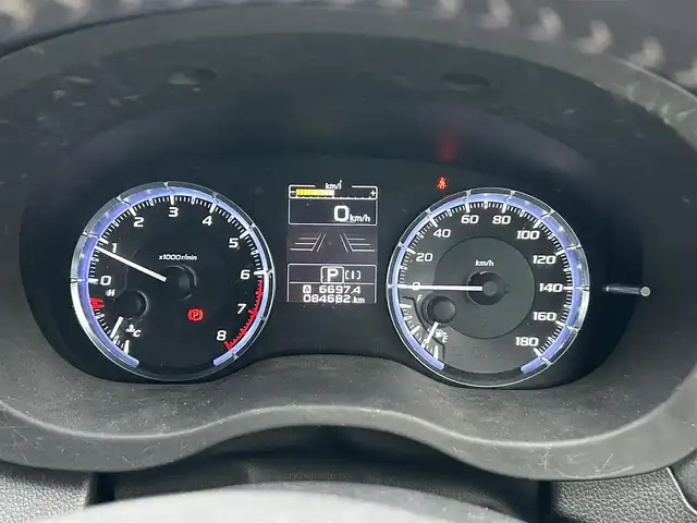 スバル レヴォーグ 1．6GT アイサイト 三重県 2014(平26)年 8.5万km クリスタルホワイトP 登録時84682km/禁煙車/純正ナビ【CN-R300D】/（AM/FM/TV/Bluetooth/HDMI）/フルセグTV/バックカメラ/ETC/レーダークルーズコントロール/ステアリングスイッチ/パドルシフト/アイドリングストップ/アイサイト/衝突軽減システム/レーンキープアシスト/オートライト/純正アルミ/プッシュスタート/スペアキー
