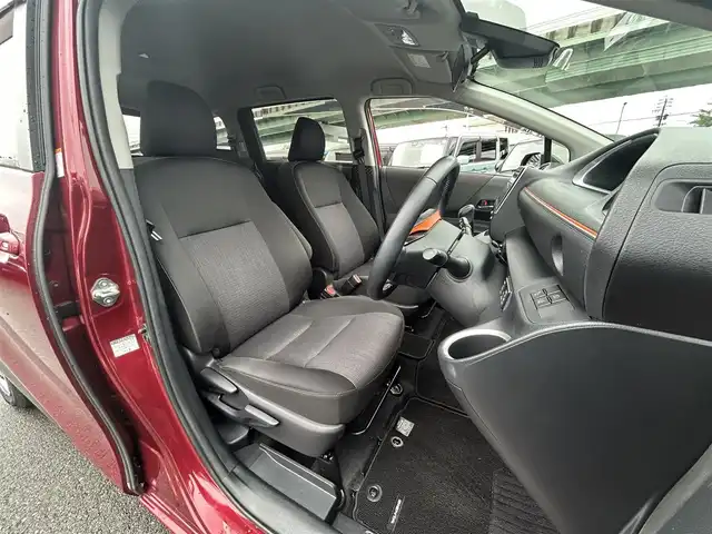 トヨタ シエンタ ファンベースG 愛知県 2019(平31)年 8.7万km ブラックマイカ/センシュアルレッドマイカ スマートキー/プッシュスタート/社外ナビ/フルセグTV/BT/バックカメラ/ビルトインETC/両側パワースライドドア /トヨタセーフティセンス/アイドリングストップ/純正フロアマット/純正ドアバイザー