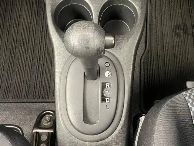 日産 ノート X 千葉県 2016(平28)年 3.7万km インペリアルアンバーP 純正７型ナビ（MC314D-W）　/ＥＴＣ　/禁煙　/衝突軽減ブレーキ　/電動格納サイドミラー　/ハロゲンライト　/スペアタイヤ　/ＩＳＯＦＩＸ　/シートリフター　/ウィンカーミラー　/レーンアシスト　/ドアバイザー　/キーレスエントリー/アイドリングストップ/プッシュスタート/スマートキー/12Vシガーソケット/純正フロアマット