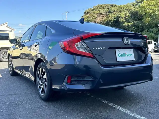 ホンダ シビック セダン 大阪府 2018(平30)年 1.5万km コスミックブルーメタリック 純正SDナビ（フルセグ/BT/USB/DVD)/バックカメラ/クルーズコントロール/衝突被害軽減システム/レーンキープアシスト/横滑り防止装置/シートヒーター/アイドリングストップ/ワンオーナー/MTモード付AT/純正LEDライト/純正LEDライト/純正フロアマット/フロントフォグランプ/ビルトインETC/スペアキー1本/保証書/取扱説明書