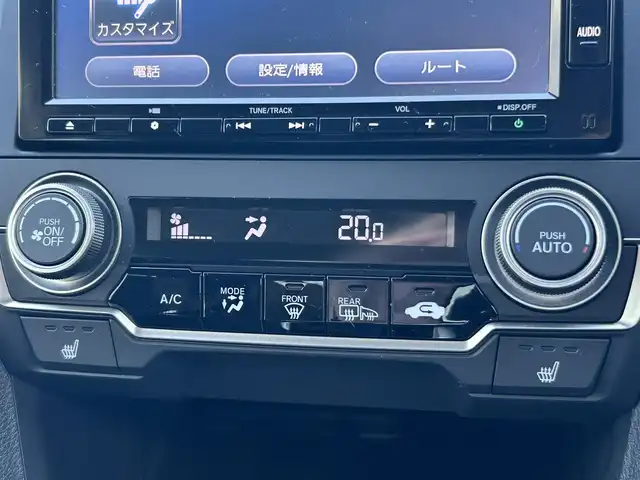 ホンダ シビック セダン 大阪府 2018(平30)年 1.5万km コスミックブルーメタリック 純正SDナビ（フルセグ/BT/USB/DVD)/バックカメラ/クルーズコントロール/衝突被害軽減システム/レーンキープアシスト/横滑り防止装置/シートヒーター/アイドリングストップ/ワンオーナー/MTモード付AT/純正LEDライト/純正LEDライト/純正フロアマット/フロントフォグランプ/ビルトインETC/スペアキー1本/保証書/取扱説明書