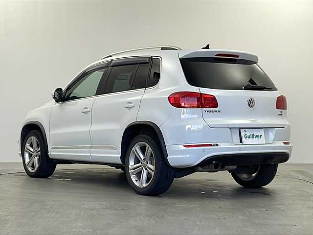 フォルクスワーゲン ティグアン TSI BMテクノ Rライン 栃木県 2015(平27)年 6.9万km 白 純正ナビ/（BT/フルセグ/CD/DVD/AM/FM）/横滑り防止/アイドリングストップ/ETC/バックカメラ/MTモード付AT/純正アルミホイール/純正フロアマット