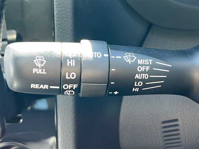 スバル フォレスター Xブレイク 山梨県 2017(平29)年 1.7万km ダークブルーパール アイサイト/　・プリクラッシュブレーキ/　・車線逸脱警報機能/　・スバルリヤビークルディテクション/　・全車速追従機能付きクルーズコントロール/　・車線逸脱抑制機能/社外ディスプレイオーディオ/　(BT/AppleCaｒＰｌａｙ/AndroidAuto/USＢ）/LEDオートライト/LEDフォグランプ/ハーフレザーシート/シートヒーター/純正17インチアルミホイール/ルーフレール/パドルシフト/コーナーセンサー/リモコンキー/ビルトインETC