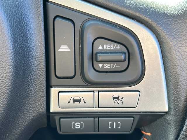 スバル フォレスター Xブレイク 山梨県 2017(平29)年 1.7万km ダークブルーパール アイサイト/　・プリクラッシュブレーキ/　・車線逸脱警報機能/　・スバルリヤビークルディテクション/　・全車速追従機能付きクルーズコントロール/　・車線逸脱抑制機能/社外ディスプレイオーディオ/　(BT/AppleCaｒＰｌａｙ/AndroidAuto/USＢ）/LEDオートライト/LEDフォグランプ/ハーフレザーシート/シートヒーター/純正17インチアルミホイール/ルーフレール/パドルシフト/コーナーセンサー/リモコンキー/ビルトインETC