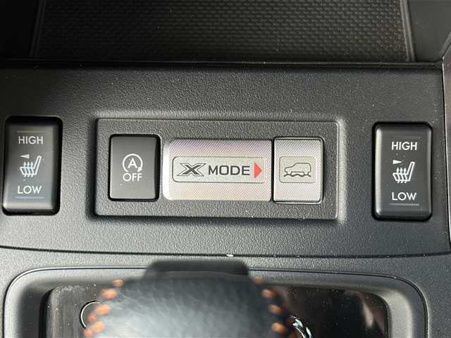 スバル フォレスター Xブレイク 山梨県 2017(平29)年 1.7万km ダークブルーパール アイサイト/　・プリクラッシュブレーキ/　・車線逸脱警報機能/　・スバルリヤビークルディテクション/　・全車速追従機能付きクルーズコントロール/　・車線逸脱抑制機能/社外ディスプレイオーディオ/　(BT/AppleCaｒＰｌａｙ/AndroidAuto/USＢ）/LEDオートライト/LEDフォグランプ/ハーフレザーシート/シートヒーター/純正17インチアルミホイール/ルーフレール/パドルシフト/コーナーセンサー/リモコンキー/ビルトインETC