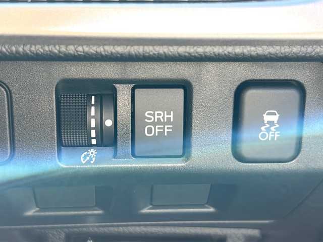 スバル フォレスター Xブレイク 山梨県 2017(平29)年 1.7万km ダークブルーパール アイサイト/　・プリクラッシュブレーキ/　・車線逸脱警報機能/　・スバルリヤビークルディテクション/　・全車速追従機能付きクルーズコントロール/　・車線逸脱抑制機能/社外ディスプレイオーディオ/　(BT/AppleCaｒＰｌａｙ/AndroidAuto/USＢ）/LEDオートライト/LEDフォグランプ/ハーフレザーシート/シートヒーター/純正17インチアルミホイール/ルーフレール/パドルシフト/コーナーセンサー/リモコンキー/ビルトインETC