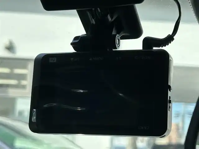 ＢＭＷ Ｘ３ 20d xDrive Mスポーツ 福岡県 2018(平30)年 5.9万km アルピンホワイトⅢ 純正メーカーナビ（AM/FM/BT/CD/DVD/フルセグTV）/ドライビング・アシスト・プロフェッショナル/ブラインドスポットモニター/サンルーフ/バックカメラ/ヘッドアップディスプレイ/Harman/Kardonサウンド/全席シートヒーター/前席パワーシート（運転席メモリ付）/前席エアシート/アクティブクルーズコントロール/ドライブレコーダー/ETC/携帯置くだけ充電/パドルシフト/電動リアゲート/パーク・ディスタンス・コントロール/ルーフレール/フロアマット/純正19インチアルミホイール/スペアキー/取扱説明書/保証書