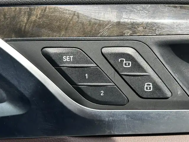 ＢＭＷ Ｘ３ 20d xDrive Mスポーツ 福岡県 2018(平30)年 5.9万km アルピンホワイトⅢ 純正メーカーナビ（AM/FM/BT/CD/DVD/フルセグTV）/ドライビング・アシスト・プロフェッショナル/ブラインドスポットモニター/サンルーフ/バックカメラ/ヘッドアップディスプレイ/Harman/Kardonサウンド/全席シートヒーター/前席パワーシート（運転席メモリ付）/前席エアシート/アクティブクルーズコントロール/ドライブレコーダー/ETC/携帯置くだけ充電/パドルシフト/電動リアゲート/パーク・ディスタンス・コントロール/ルーフレール/フロアマット/純正19インチアルミホイール/スペアキー/取扱説明書/保証書