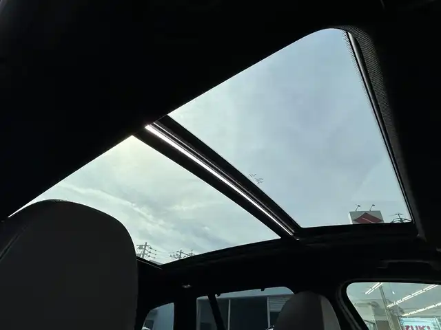 ＢＭＷ Ｘ３ 20d xDrive Mスポーツ 福岡県 2018(平30)年 5.9万km アルピンホワイトⅢ 純正メーカーナビ（AM/FM/BT/CD/DVD/フルセグTV）/ドライビング・アシスト・プロフェッショナル/ブラインドスポットモニター/サンルーフ/バックカメラ/ヘッドアップディスプレイ/Harman/Kardonサウンド/全席シートヒーター/前席パワーシート（運転席メモリ付）/前席エアシート/アクティブクルーズコントロール/ドライブレコーダー/ETC/携帯置くだけ充電/パドルシフト/電動リアゲート/パーク・ディスタンス・コントロール/ルーフレール/フロアマット/純正19インチアルミホイール/スペアキー/取扱説明書/保証書