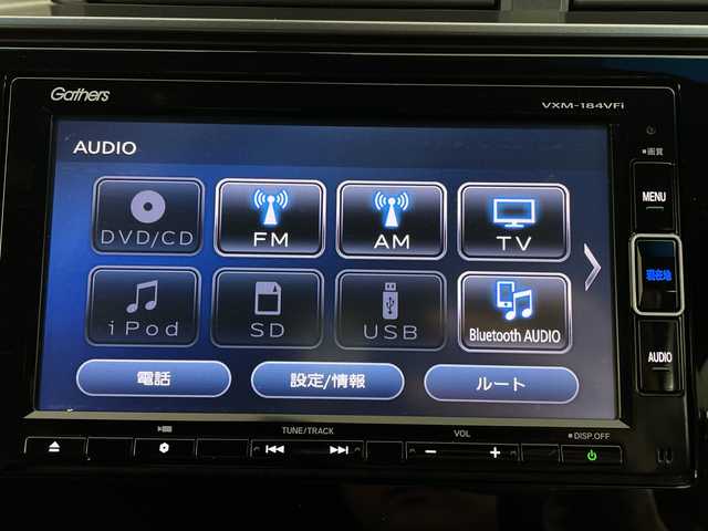 ホンダ フィット ハイブリット S ホンダセンシング 新潟県 2018(平30)年 3.9万km プレミアムイエローパールⅡ ホンダセンシング/純正SDナビ/　CD/DVD/Bluetooth/ フルセグTV/バックカメラ/レーダークルーズコントロール/LEDオートライト/フォグランプ/純正16インチアルミホイール/革巻きステアリング/ステアリングリモコン/パドルシフト/ウィンカーミラー/スマートキー/ビルトインETC