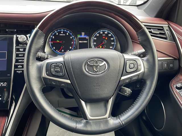 トヨタ ハリアー プレミアム アドバンスドP 茨城県 2014(平26)年 6.9万km スパークリングブラックパールクリスタルシャイン プリクラッシュセーフティ/JBLプレミアムサウンドシステム/純正ナビ/　　CD/DVD/BD/BT/フルセグ/パノラミックビューモニター/パワーバックドア/レーダークルーズコントロール/LEDオートライト/オートマチックハイビーム/ハーフレザーシート/パワーシート/純正18インチアルミホイール/クリアランスソナー /おくだけ充電/ステアリングスイッチ/アイドリングストップ/スマートキー/ETC