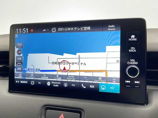 ホンダ ヴェゼル ハイブリッド e:HEV Z 宮崎県 2021(令3)年 2.7万km プレミアムクリスタルレッドM 禁煙車/ホンダセンシング/純正9型ディスプレイオーディオナビTV/（HONDA CONNECT/Bluetooth/HDMI/USB/フルセグTV)/純正バックカメラ/純正ビルトイン2.0ETC/純正LEDオートライト/純正LEDフォグ/純正18インチアルミ/純正フロアマット/アダプティブクルーズコントロール/レーンディパーチャーアラート/ブラインドスポットモニター/クリアランスソナー/ダウンヒルアシストコントロール/電子パーキング/ブレーキホールド/パドルシフト/本革巻ハンドル/置くだけ充電/パワーバックドア/ハーフレザーシート/デュアルオートエアコン/スマートキー/プッシュエンジンスタート/新車時保証書/取扱い説明書