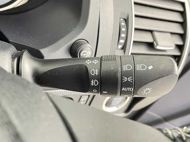 トヨタ ランドクルーザー プラド TX Lパッケージ 千葉県 2019(令1)年 7.6万km ホワイトパールクリスタルシャイン 4WD/サンルーフ/TRDエアロ/トヨタセーフティセンス/・プリクラッシュセーフティ/・レーンディパーチャーアラート/・オートハイビーム/社外9インチメモリナビ/CD DVD BT HDMI フルセグ/バックカメラ/アダプティブクルーズコントロール/LEDオートライト/ブラックレザーシート/前席パワーシート/前席シートエアコン/純正17インチアルミホイール/革巻きステアリング/ステアリングスイッチ/ドアバイザー/スマートキー/プッシュスタート/ビルトインETC
