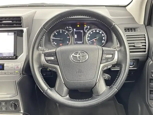 トヨタ ランドクルーザー プラド TX Lパッケージ 千葉県 2019(令1)年 7.6万km ホワイトパールクリスタルシャイン 4WD/サンルーフ/TRDエアロ/トヨタセーフティセンス/・プリクラッシュセーフティ/・レーンディパーチャーアラート/・オートハイビーム/社外9インチメモリナビ/CD DVD BT HDMI フルセグ/バックカメラ/アダプティブクルーズコントロール/LEDオートライト/ブラックレザーシート/前席パワーシート/前席シートエアコン/純正17インチアルミホイール/革巻きステアリング/ステアリングスイッチ/ドアバイザー/スマートキー/プッシュスタート/ビルトインETC
