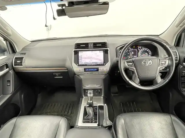 トヨタ ランドクルーザー プラド TX Lパッケージ 千葉県 2019(令1)年 7.6万km ホワイトパールクリスタルシャイン 4WD/サンルーフ/TRDエアロ/トヨタセーフティセンス/・プリクラッシュセーフティ/・レーンディパーチャーアラート/・オートハイビーム/社外9インチメモリナビ/CD DVD BT HDMI フルセグ/バックカメラ/アダプティブクルーズコントロール/LEDオートライト/ブラックレザーシート/前席パワーシート/前席シートエアコン/純正17インチアルミホイール/革巻きステアリング/ステアリングスイッチ/ドアバイザー/スマートキー/プッシュスタート/ビルトインETC