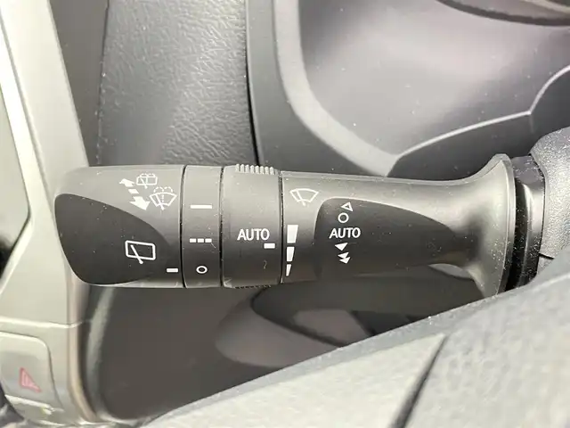 トヨタ ランドクルーザー プラド TX Lパッケージ 千葉県 2019(令1)年 7.6万km ホワイトパールクリスタルシャイン 4WD/サンルーフ/TRDエアロ/トヨタセーフティセンス/・プリクラッシュセーフティ/・レーンディパーチャーアラート/・オートハイビーム/社外9インチメモリナビ/CD DVD BT HDMI フルセグ/バックカメラ/アダプティブクルーズコントロール/LEDオートライト/ブラックレザーシート/前席パワーシート/前席シートエアコン/純正17インチアルミホイール/革巻きステアリング/ステアリングスイッチ/ドアバイザー/スマートキー/プッシュスタート/ビルトインETC