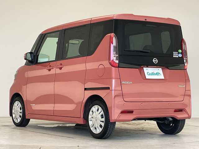 日産 ルークス X 愛知県 2020(令2)年 4.6万km ブロッサムピンク 衝突軽減システム/純正７型SDナビ/全方位カメラ/パワースライドドア/バックカメラ/コーナーセンサー/オートライト/イージーオープン機能/ドライブレコーダー/衝突軽減システム/フルセグ/CD/DVD/Bluetooth/ステアリングスイッチ/スマートキー/プッシュスタート