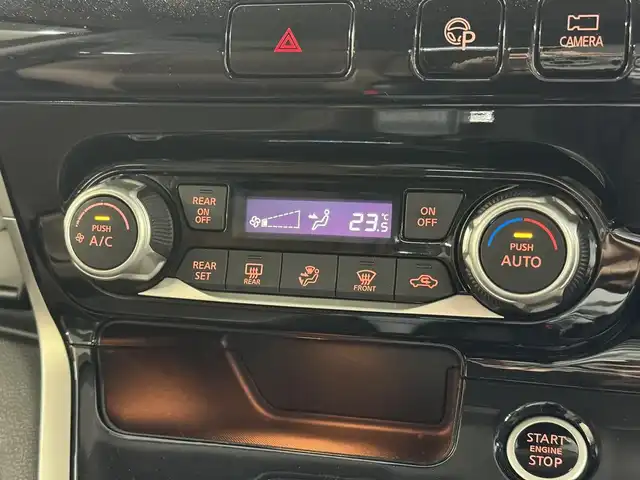 日産 セレナ ハイウェイスター Vセレクション 三重県 2017(平29)年 6.5万km インペリアルアンバーP S-HYBRID/FF/インパネCVT/純正 9インチナビ MM517D-L/（iPod/SD/FM/AM/TV/USB/Bluetooth/CD/DVD/Blu-ray/MUSIC STOCKER/HDMI/ドラレコ/AUX）/・純正 11インチ 後席モニター/インテリジェント アラウンドビューモニター（移動物検知機能付）*1/両側 ハンズフリーオートスライドドア/ドライブレコーダー 前方/ビルトイン ETC/安全/【OP】セーフティパックB*1/・プロパイロット/・踏み間違い衝突防止アシスト/・インテリジェント パーキングアシスト/・標識検知機能/・インテリジェント DA（ふらつき警報）/・フロント & バックソナー/・インテリジェント LI（車線逸脱防止支援システム）/・LDW（車線逸脱警報）/装備/・【OP】プレミアムインテリア/・前後 オートエアコン/・オートライト/・LEDヘッドライト/・フロントフォグライト/・インテリジェント ルームミラー*1（デジタルインナーミラー）/・電動パーキングブレーキ＋ブレーキホールド*1/・ヒーター付ドアミラー*1/・ステアリングスイッチ*1/・純正16inAW/・保/取/ナビ取/・スマートキーx2/など/*1…セーフティパックBの装備