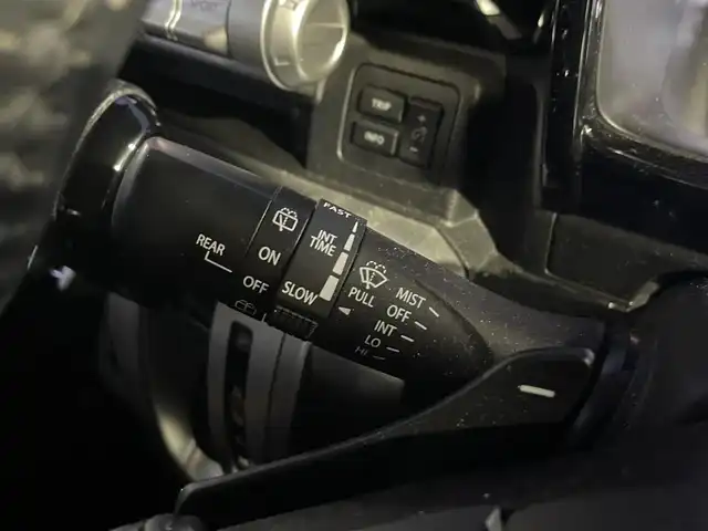 スズキ クロスビー HYBRID MZ 青森県 2018(平30)年 13.5万km スーパーブラックパール 3トーンコーディネート (株)IDOMが運営する【じしゃロン青森店】の自社ローン専用車両になりますこちらは現金、またはオートローンご利用時の価格です。自社ローンご希望の方は別途その旨お申付け下さい。/４WD/スマートキー/純正ナビ/TV/全方位カメラ/ETC/クルーズコントロール/衝突軽減ブレーキ/コーナーセンサー/シートヒーター