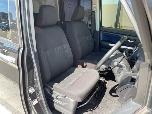 トヨタ タンク カスタムG－T 愛知県 2019(令1)年 3.9万km ブラックマイカメタリック 純正9型ナビ/両側パワースライドドア/クルーズコントロール/シートヒーター/バックカメラ/コーナーセンサー/純正アルミホイール/LEDヘッドライト/オートマチックハイビーム/ドライブレコーダー/ETC/衝突軽減システム/CD DVD/Bluetooth/ステアリングスイッチ/スマートキー/プッシュスタート