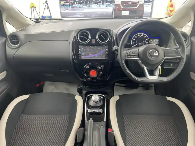 日産 ノート e－パワー X Vセレクション 三重県 2020(令2)年 3.5万km シャイニングブルー /禁煙車//純正ナビ/（ＣＤ．ＢＴ.フルセグＴＶ.ラジオ）//アラウンドビューモニター//エマージェンシーブレーキ//レーンキープアシスト//デジタルインナーミラー//ステアリングスイッチ//スマートキー//オートライト