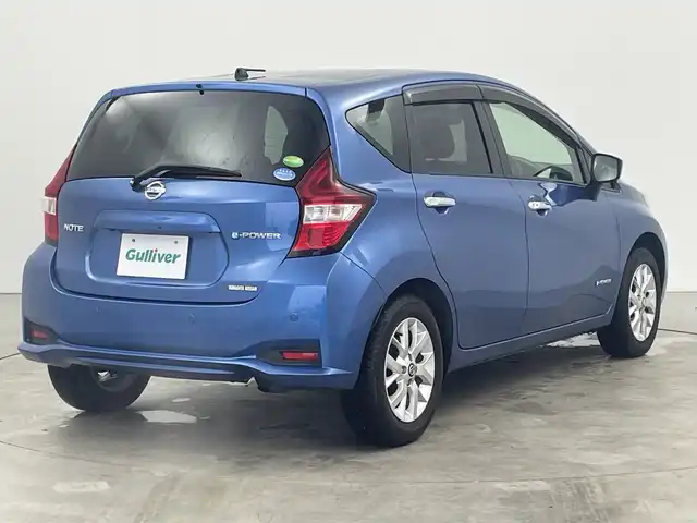 日産 ノート e－パワー X Vセレクション 三重県 2020(令2)年 3.5万km シャイニングブルー /禁煙車//純正ナビ/（ＣＤ．ＢＴ.フルセグＴＶ.ラジオ）//アラウンドビューモニター//エマージェンシーブレーキ//レーンキープアシスト//デジタルインナーミラー//ステアリングスイッチ//スマートキー//オートライト