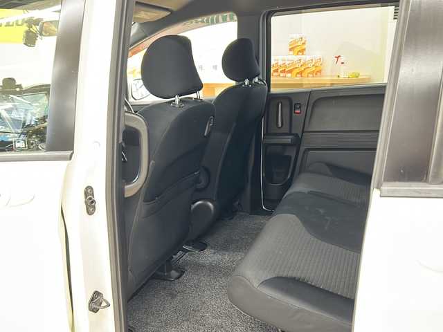 ホンダ フリード スパイク G ジャストセレクション 道央・札幌 2010(平22)年 9.3万km プレミアムホワイトパール ・4WD/・社外ナビ/フルセグTV/SD/BT/・バックカメラ/・ドライブレコーダー/・左側パワースライドドア/・ETC/・ワイパーデアイサー/・キーフリーシステム/・ドアバイザー/・電格ミラー/・ミラーヒーター