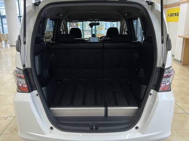 ホンダ フリード スパイク G ジャストセレクション 道央・札幌 2010(平22)年 9.3万km プレミアムホワイトパール ・4WD/・社外ナビ/フルセグTV/SD/BT/・バックカメラ/・ドライブレコーダー/・左側パワースライドドア/・ETC/・ワイパーデアイサー/・キーフリーシステム/・ドアバイザー/・電格ミラー/・ミラーヒーター