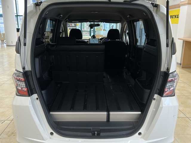 ホンダ フリード スパイク G ジャストセレクション 道央・札幌 2010(平22)年 9.3万km プレミアムホワイトパール ・4WD/・社外ナビ/フルセグTV/SD/BT/・バックカメラ/・ドライブレコーダー/・左側パワースライドドア/・ETC/・ワイパーデアイサー/・キーフリーシステム/・ドアバイザー/・電格ミラー/・ミラーヒーター