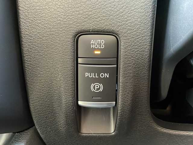 日産 セレナ e－4ORCE ハイウェイスターV 岩手県 2024(令6)年 0.1万km ダークメタルグレー 12.3型ナビ 全周囲C プロパイロット ETC2.0 フルセグ HDMI 両側電動スライド デジタルインナーミラー ハーフレザーシート シートヒーター ステアヒーター Qiワイヤレス充電 AC100Vコンセント 純正16AW スマートキー